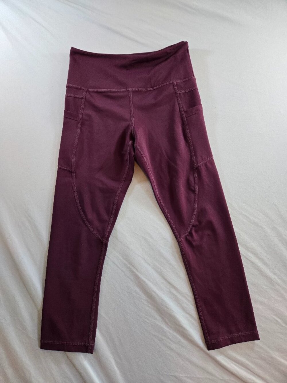 Zyia Active Women's Size 4 Plum Capri Leggings with Pockets